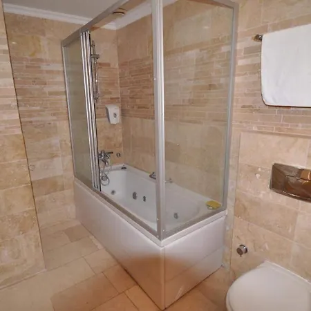Gold City 1 Apartment *